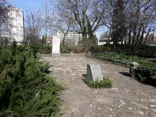 Братска могила - Бургас