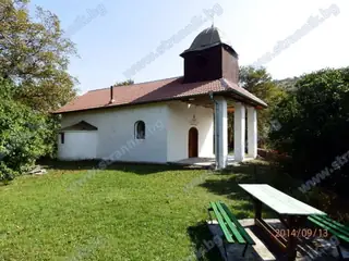 Храм "Света Петка" - Бърложница