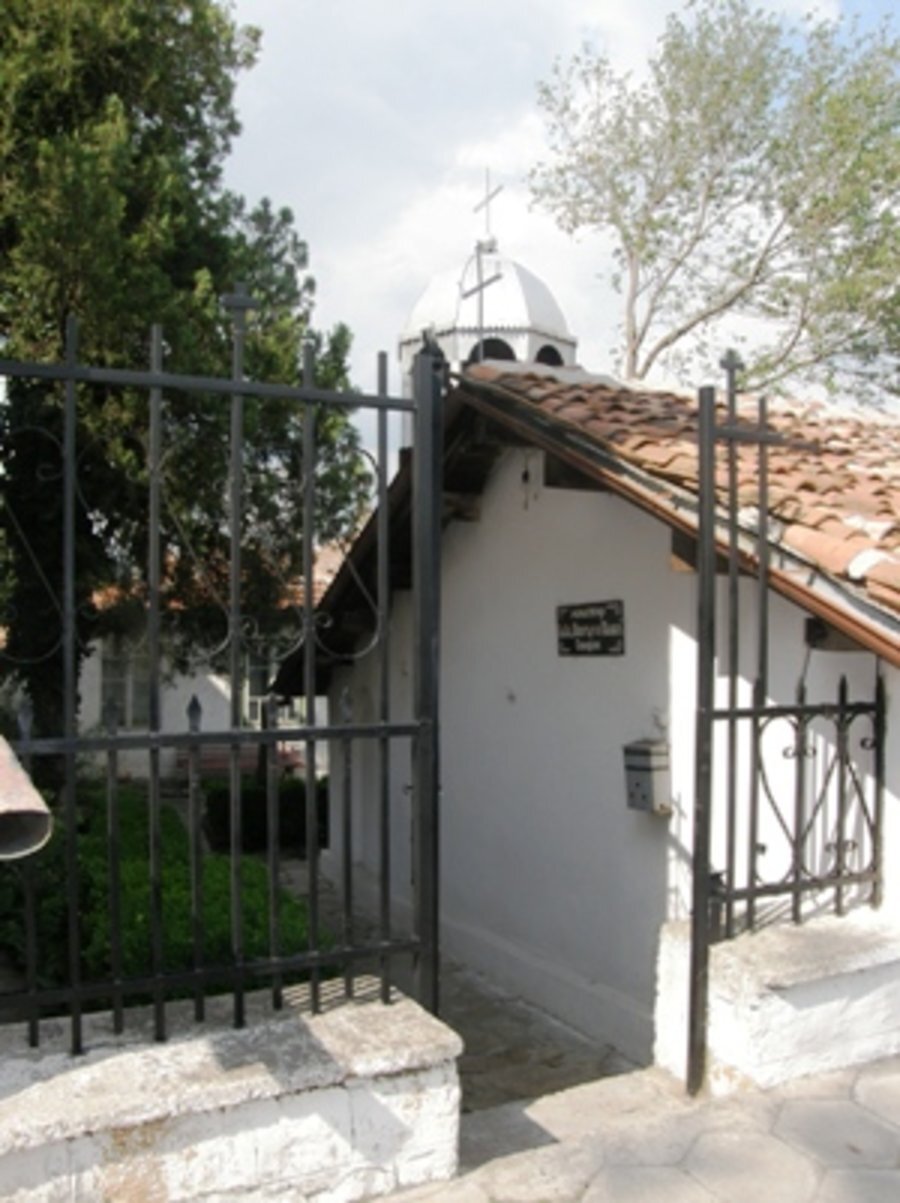 Свищовски манастир "Св. апостоли Петър и Павел"