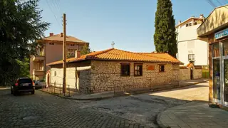 Параклиси "Св. Св. Козма и Дамян" и "Св. Стефан" - Асеновград