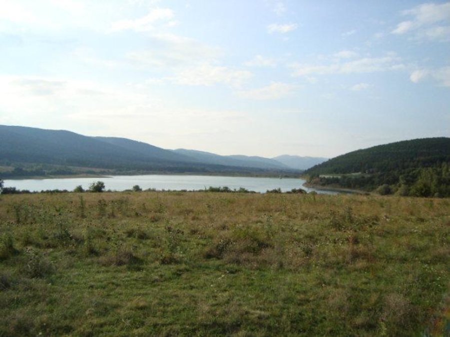 Язовир "Извор"