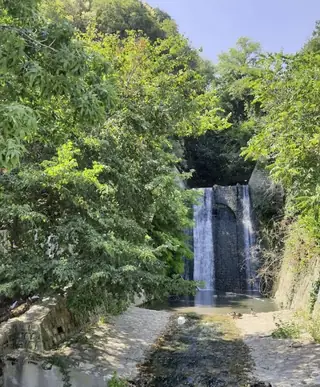 Водопадът в Морската градина – Варна