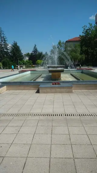 Площад "Независимост" - Разград