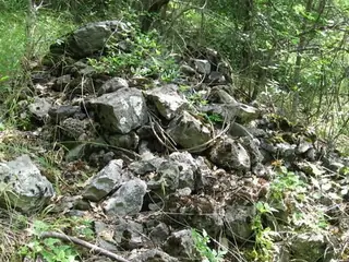 Средновековен манастир в м. "Манастиро" - Земен