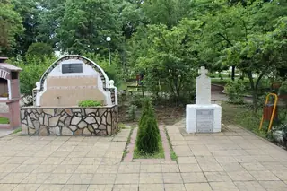 Паметник на загиналите във войните - Капитановци