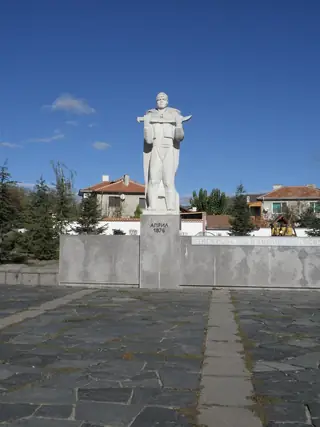 Паметник на Априлци - Хисаря