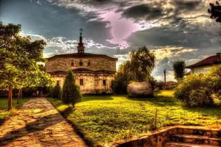 Църква "Успение Богородично" - Търговище