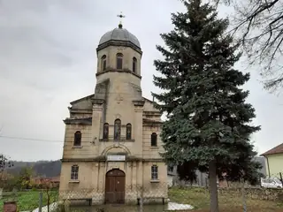 Църква "Свети Архангел Михаил" - Русе