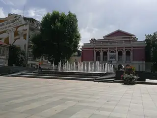 Площад Света Троица - Русе