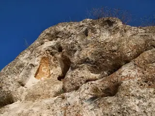 Трапецовидни ниши - Бял кладенец