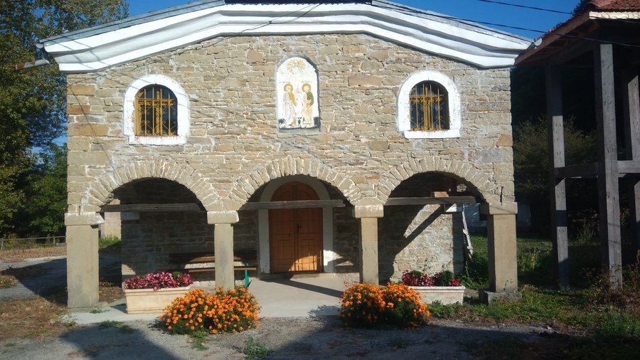 Църква "Св. Св. Петър и Павел" - с.Раково