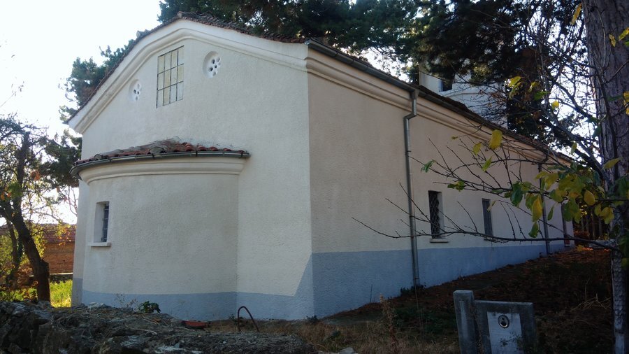 Храм "Св. Атанасий" - с. Оряховица