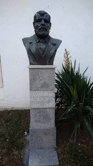Паметник на Димитър Добрович - Сливен