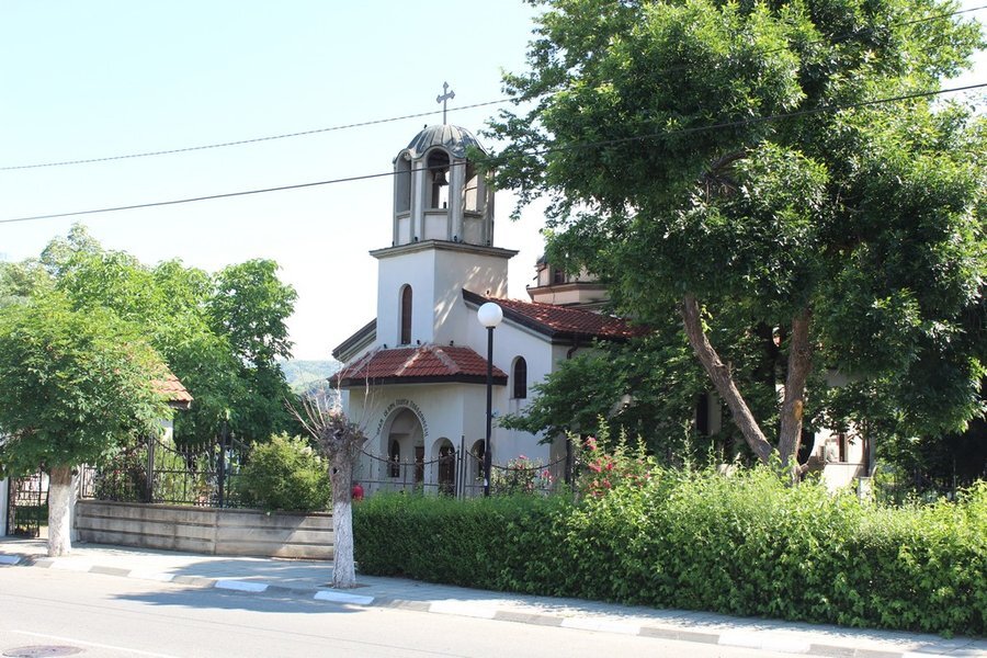 Храм "Свети Георги Победоносец"  - с.Черниче