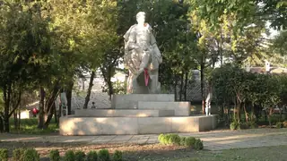 Паметникът на Панайот Волов - Шумен