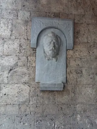 Паметна плоча на Петко Славейков - Велико Търново