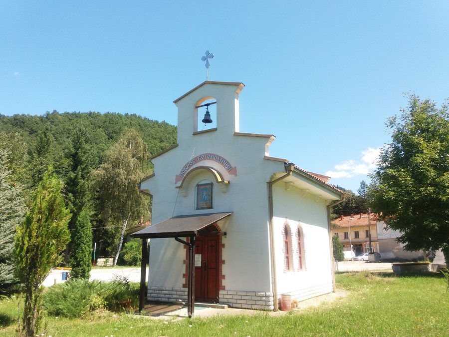 Храм "Покров Богородичен" - с.Велчево