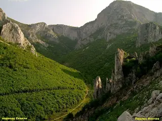 Маршрут "гр. Враца - в. Скакля - м. Патлейна - м. Избата - вр. Околчица"