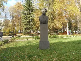 Паметник на Христо Смирненски  - Перник