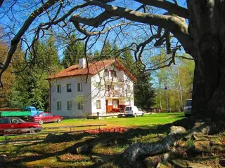 Хижа "Тръстеная"