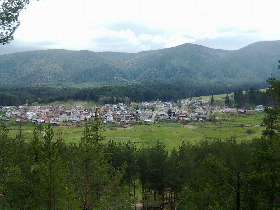 Побит камък