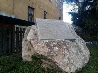 Паметна плоча - дом на Васил Берон - Велико Търново