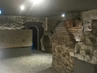 Археологически музей под базиликата "Света София" - София