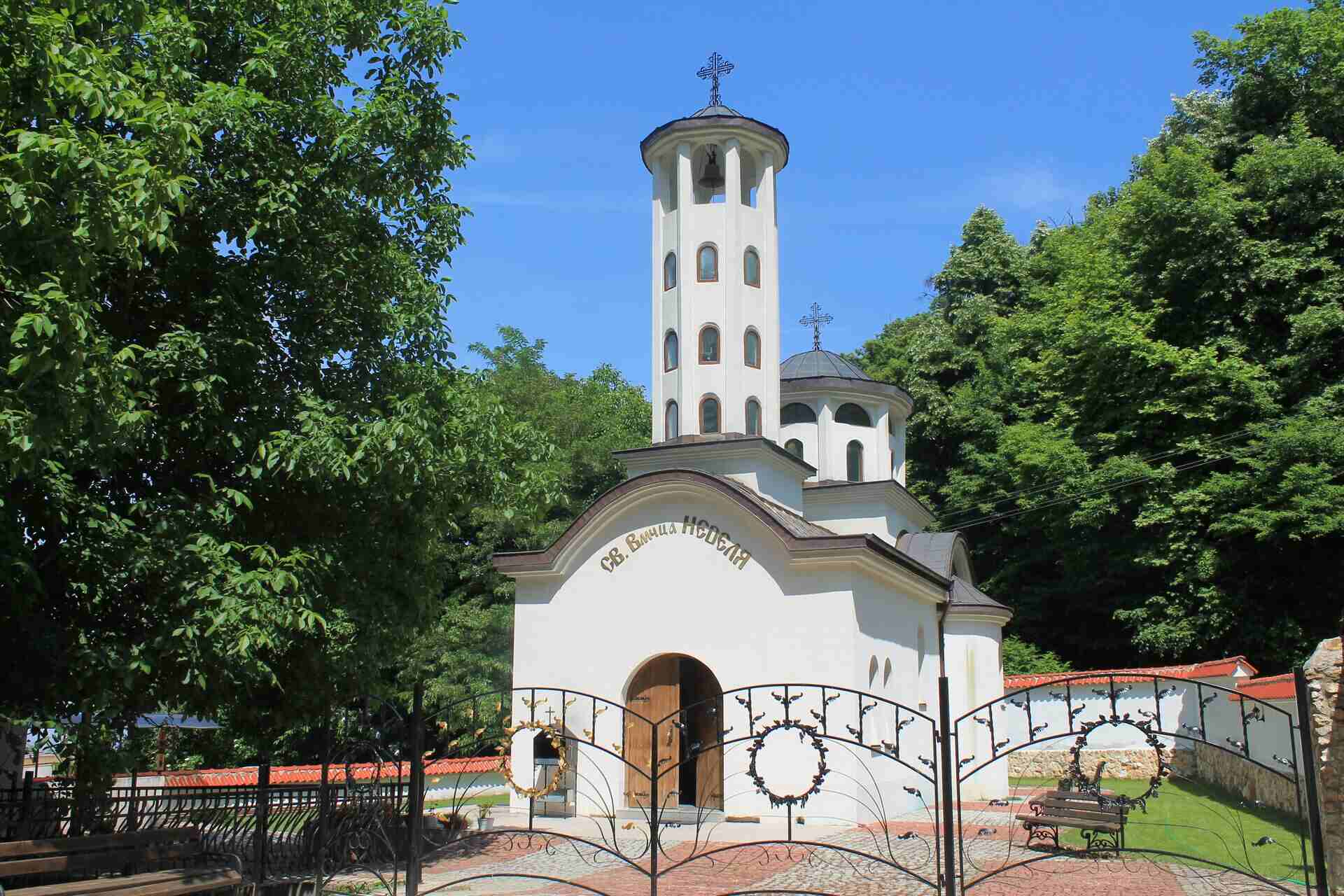 Коларово