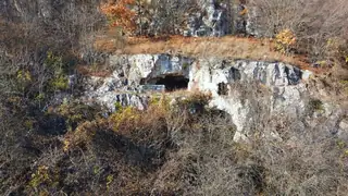 Скален манастир Вълчанова стая