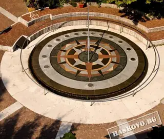 Слънчев часовник - Хасково