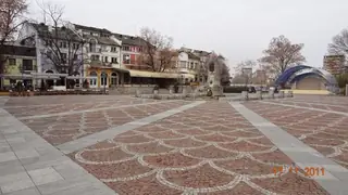 Паметникът на Тодор Кирков - Ловеч