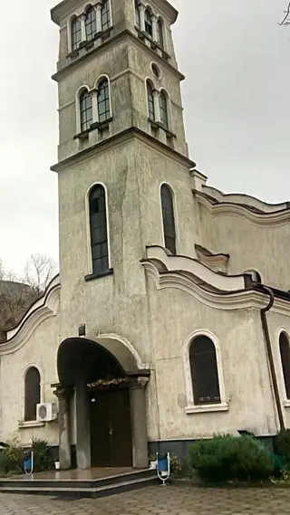 Храм "Св. Св. апли Петър и Павел”