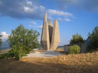 Паметник "Пламък" - Паничарево