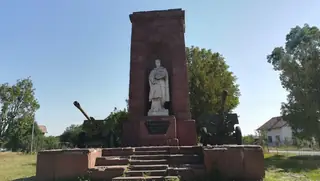 Паметник-костница - с.Ярджиловци