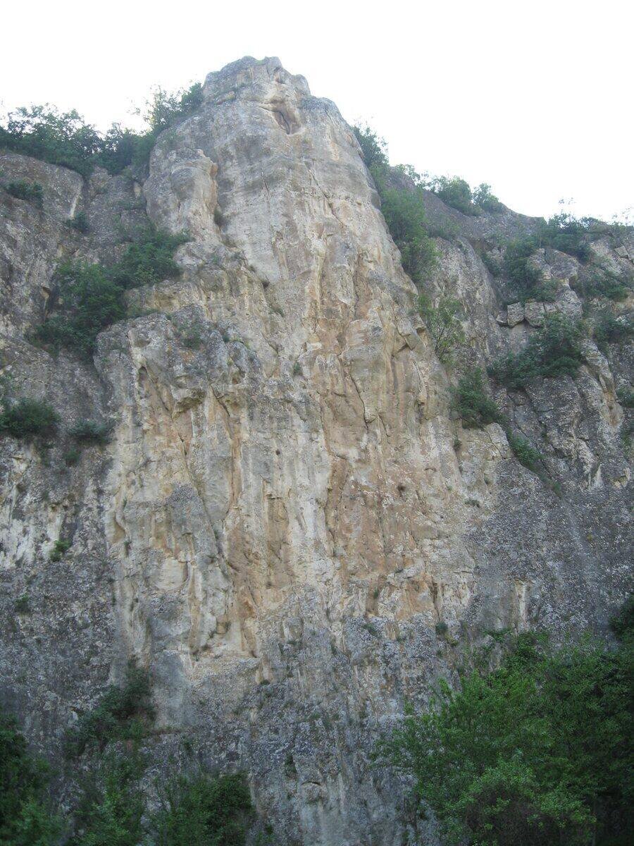 Каньонът между с.Червен и с. Кошов