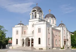 Катедрален храм "Св. св. Кирил и Методий" - Ловеч