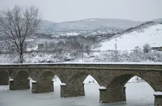 Мостът на Колю Фичето над река Росица - Севлиево
