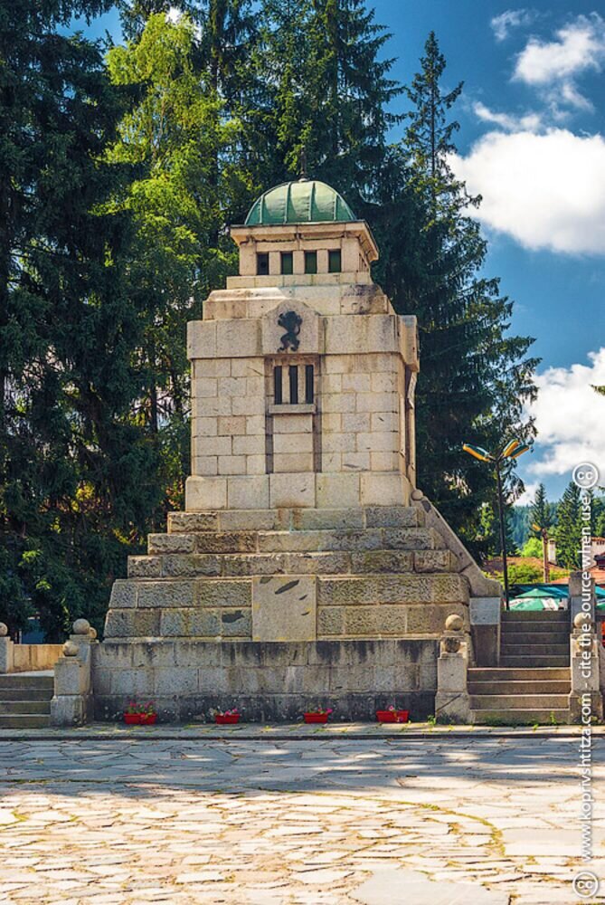 Паметник костница на Априлци - Копривщица