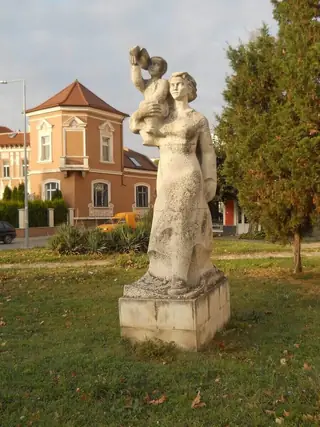 Паметник "8-ми март" - Видин