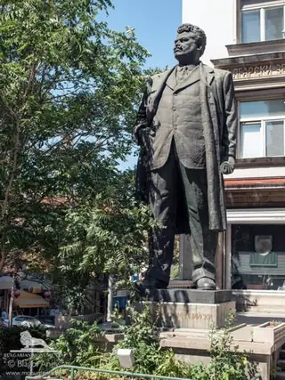 Паметник на Александър Стамболийски - София