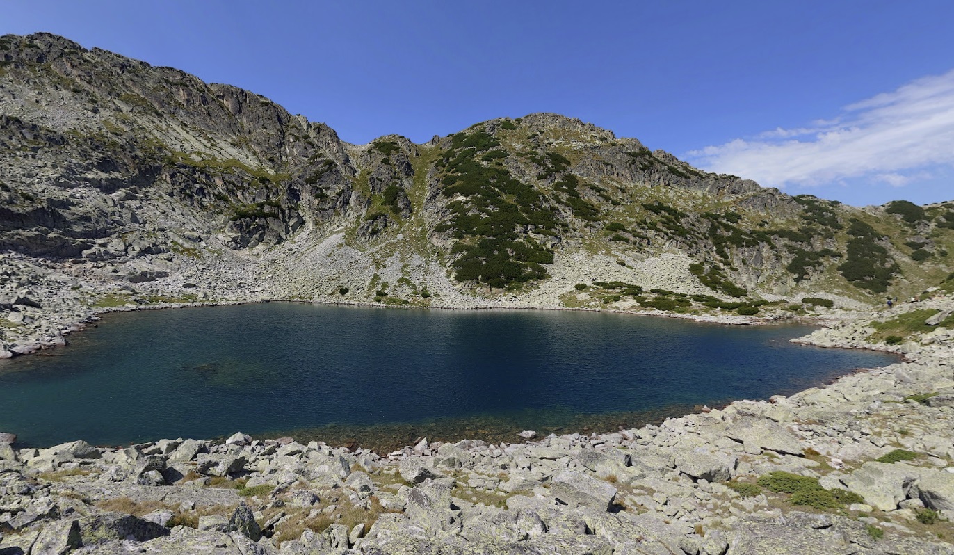 Алеково езеро – третото Мусаленско езеро под връх Алеко (Рила)