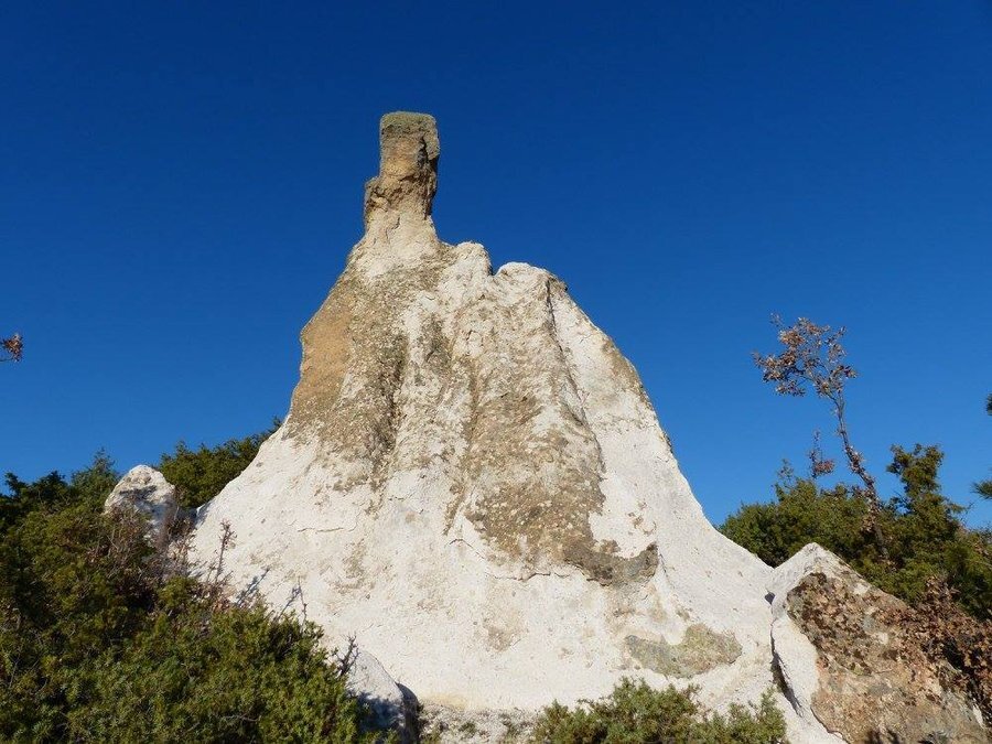 Мегалитно светилище "Адам Кая"