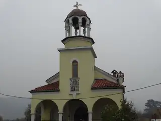 Църква "Възнесение Христово" - с.Златна Панега