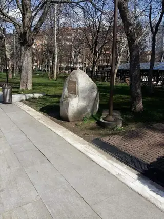 Паметна плоча "За децата на София" - София