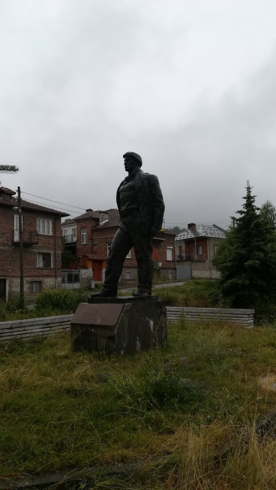 Паметник на Георги Чолаков - Батак