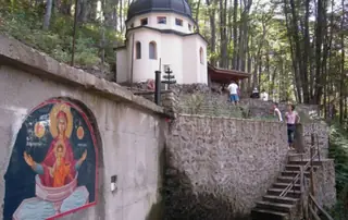 Манастир "Света Троица" - Кръстова гора