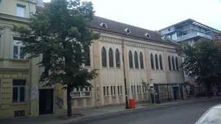 Католическа църква "Св. Архангел Михаил" - Варна