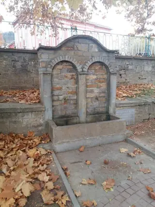 Чешма построена в памет на Кольо Фичето - Дряново