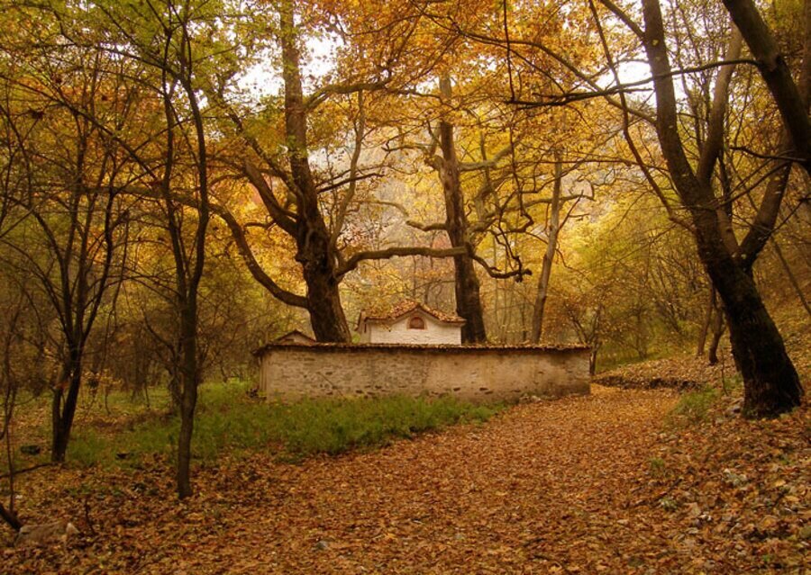 Параклис ''Св. Архангел Михаил"