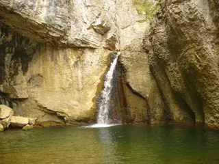 Водопад "Момин Скок" - Емен